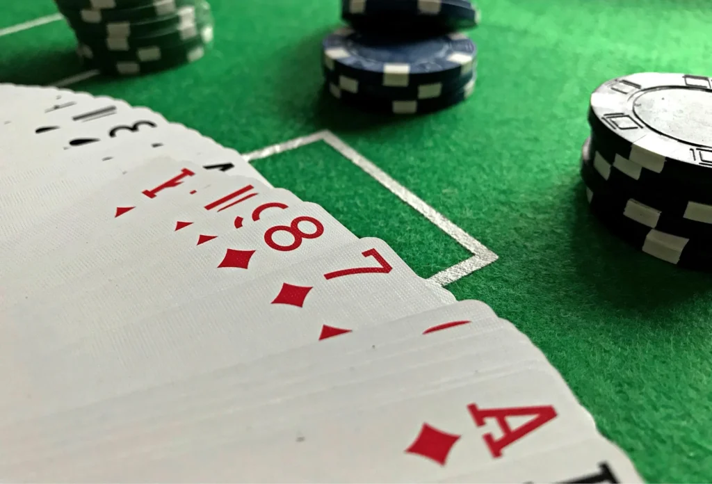 Speed, Skill, and Strategy: Why F1 Bettors and Blackjack Players Think Alike