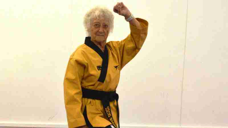 Stock Photo, tags: lolita 84-jährige taekwondo-großmeisterin wadena, - cdn.forumcomm.com